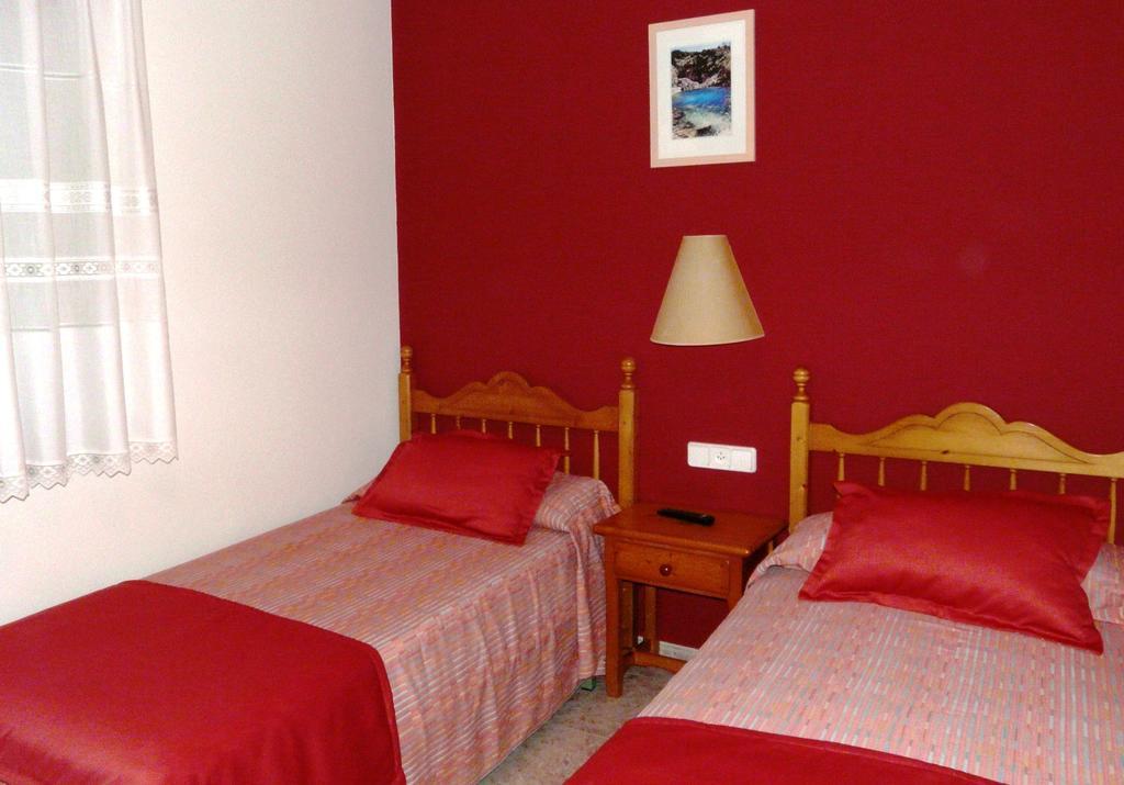 Hostal Rural Casa Castro Alberuela de la Liena الغرفة الصورة