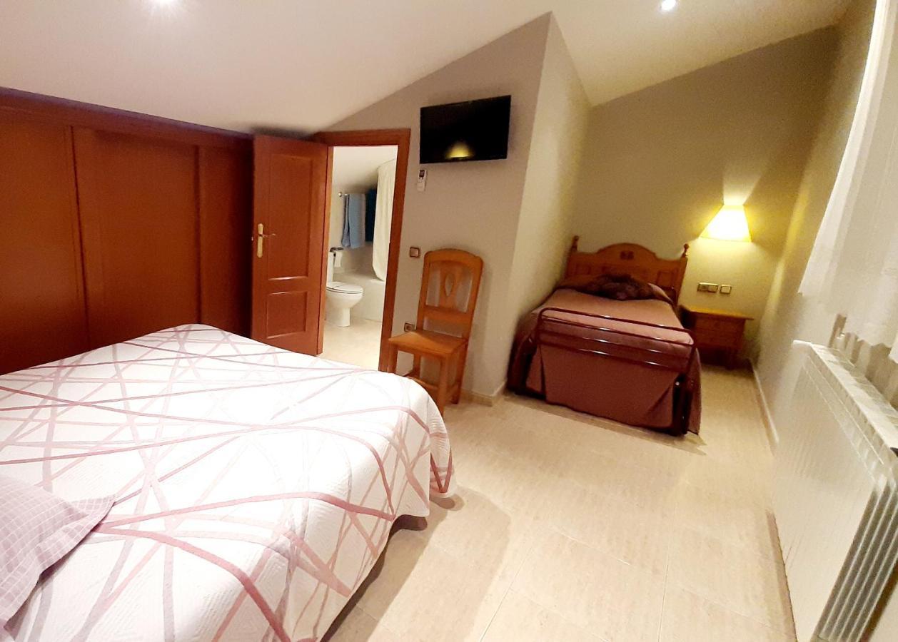 Hostal Rural Casa Castro Alberuela de la Liena المظهر الخارجي الصورة