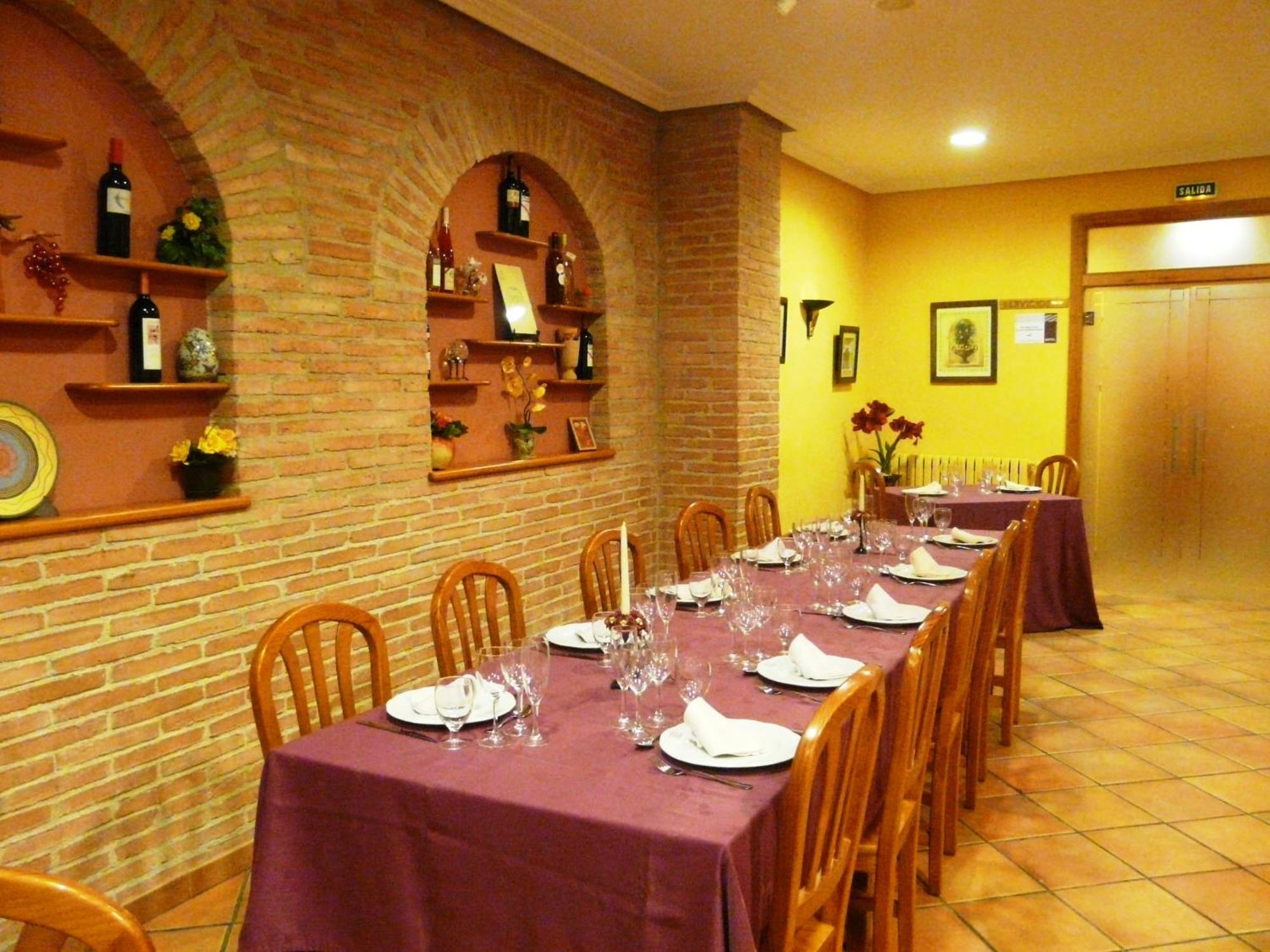 Hostal Rural Casa Castro Alberuela de la Liena المظهر الخارجي الصورة