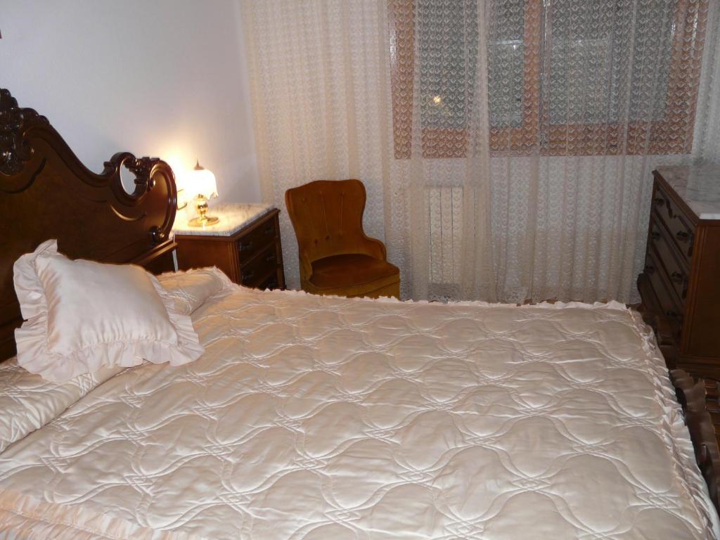 Hostal Rural Casa Castro Alberuela de la Liena الغرفة الصورة