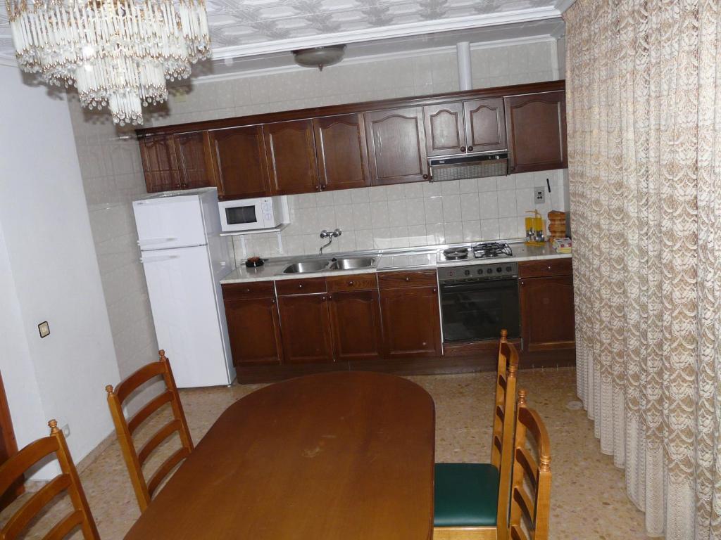 Hostal Rural Casa Castro Alberuela de la Liena المظهر الخارجي الصورة