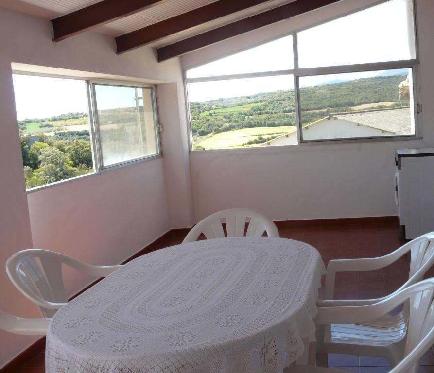 Hostal Rural Casa Castro Alberuela de la Liena المظهر الخارجي الصورة