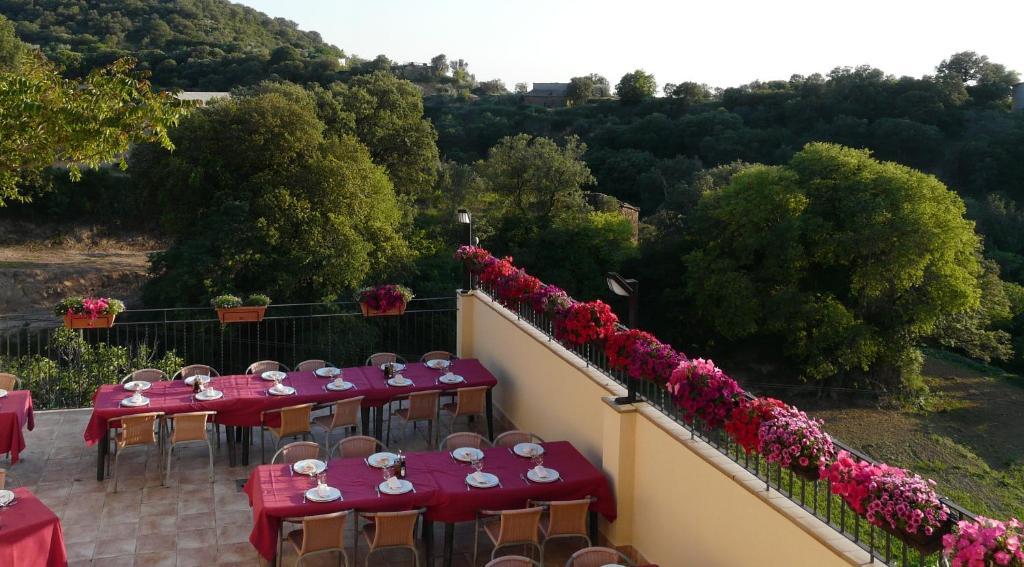 Hostal Rural Casa Castro Alberuela de la Liena المظهر الخارجي الصورة