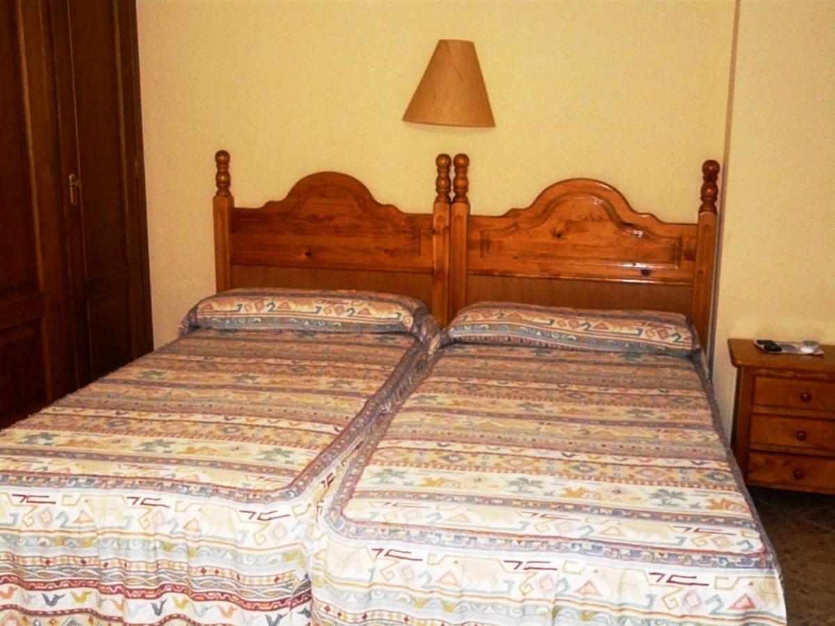 Hostal Rural Casa Castro Alberuela de la Liena الغرفة الصورة